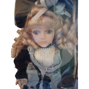 VINTAGE Porcelain Collectable Doll w? Certificate of Authenticity